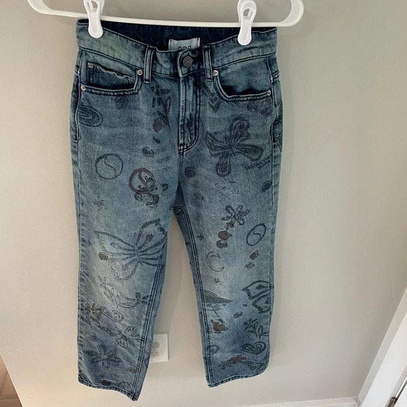 BDG Urban Outfitters Butterfly Embroidered Doodle Wash Cowboy Jeans - Size 25 - Picture 4 of 14